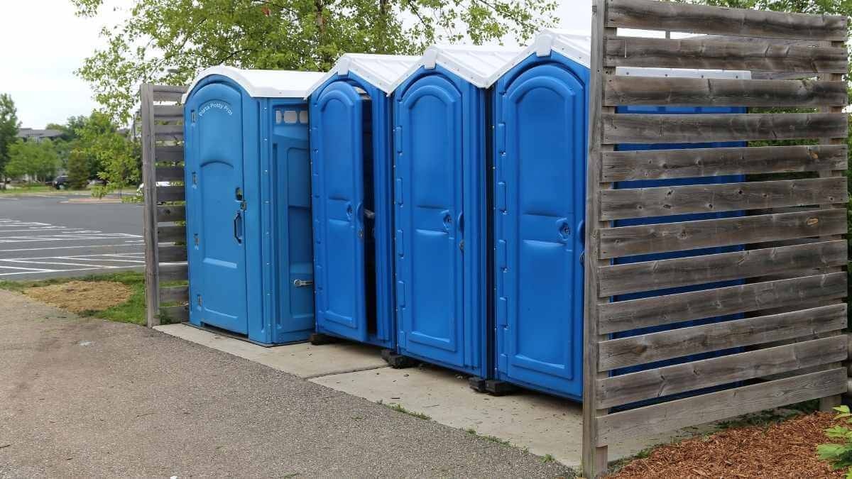 Porta Potty Rental Pros - Quality Portable Restroom Services in Riverside, OR, 97917